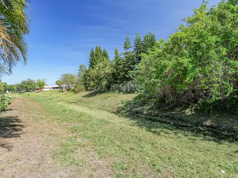 113 Larchmont Terrace Sebastian FL 32958