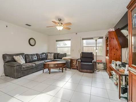 113 Larchmont Terrace Sebastian FL 32958