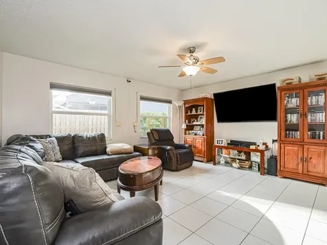 113 Larchmont Terrace Sebastian FL 32958