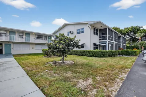 480 Horizons Boynton Beach FL 33435