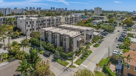 1052 N Victoria Park Road Fort Lauderdale FL 33304
