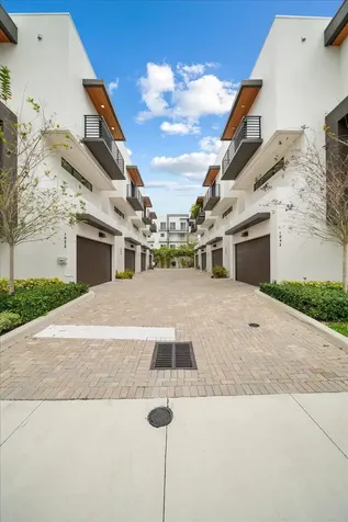 1052 N Victoria Park Road Fort Lauderdale FL 33304