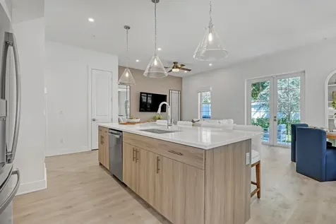 113 Royal Palm Circle Tequesta FL 33469