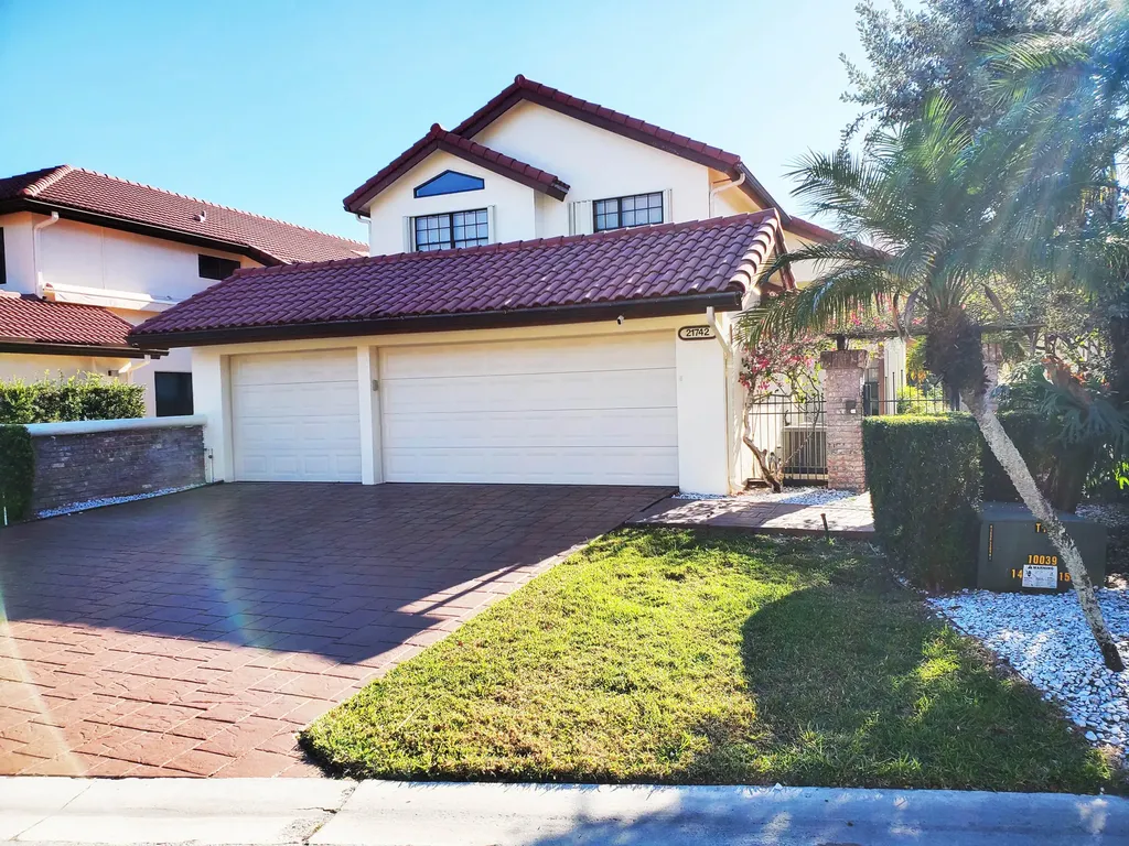 21742 Club Villa Terrace Boca Raton FL 33433