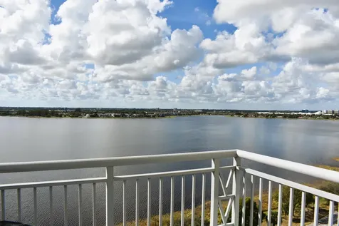 300 S Australian Avenue West Palm Beach FL 33401