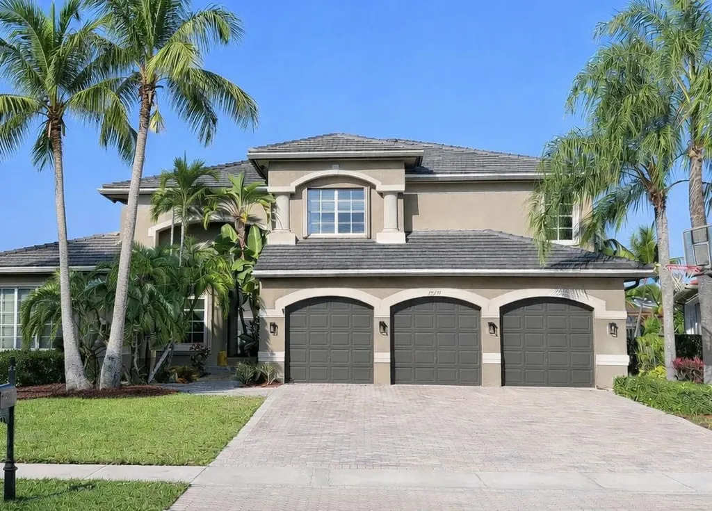 19219 N Creekshore Court Boca Raton FL 33498