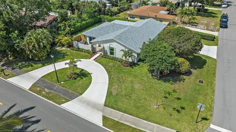 1604 Seabrook Road Tequesta FL 33469
