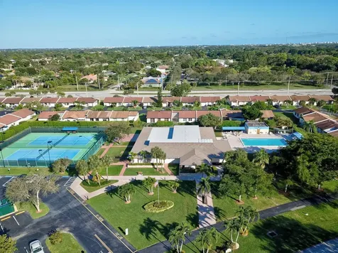 5220 Las Verdes Circle Delray Beach FL 33484