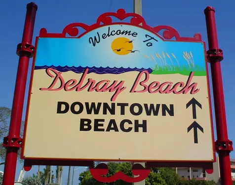 5220 Las Verdes Circle Delray Beach FL 33484