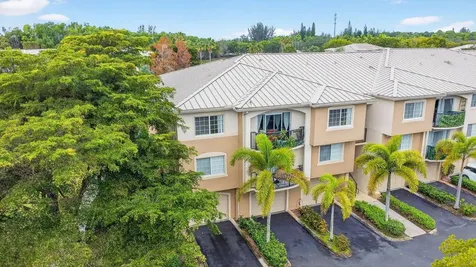 600 Crestwood Court Royal Palm Beach FL 33411