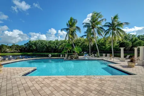 600 Crestwood Court Royal Palm Beach FL 33411