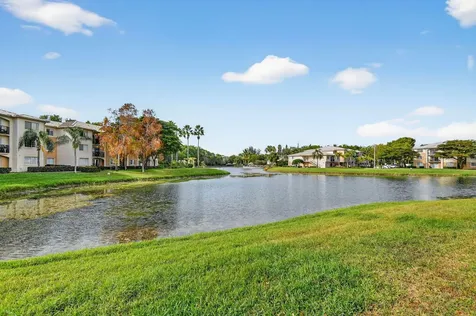 600 Crestwood Court Royal Palm Beach FL 33411