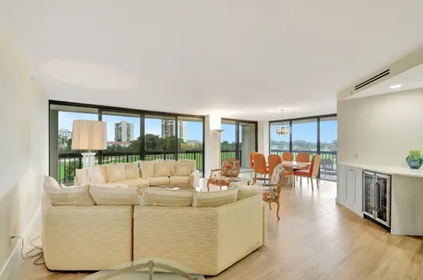 1900 Consulate Place West Palm Beach FL 33401