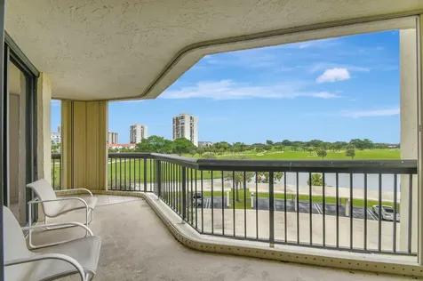 1900 Consulate Place West Palm Beach FL 33401