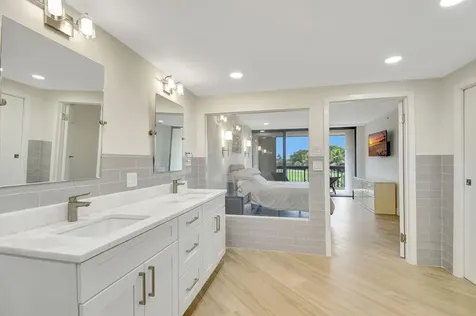 1900 Consulate Place West Palm Beach FL 33401