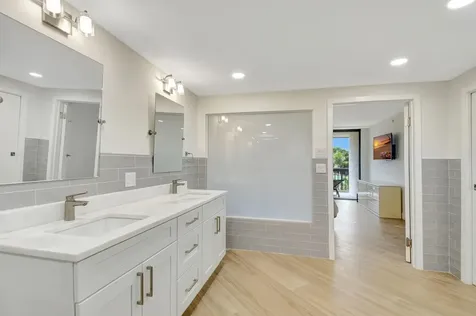 1900 Consulate Place West Palm Beach FL 33401