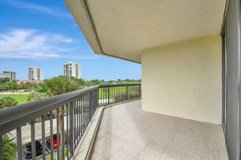 1900 Consulate Place West Palm Beach FL 33401