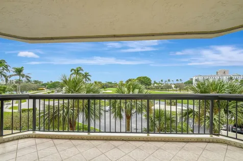 1900 Consulate Place West Palm Beach FL 33401