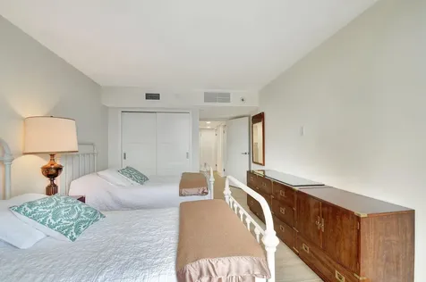 1900 Consulate Place West Palm Beach FL 33401