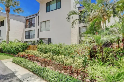 1618 Twelve Oaks Way North Palm Beach FL 33408