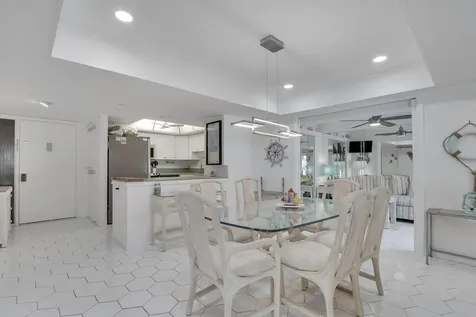1618 Twelve Oaks Way North Palm Beach FL 33408