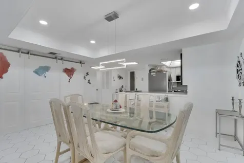 1618 Twelve Oaks Way North Palm Beach FL 33408