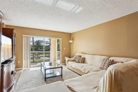 951 De Soto Road Boca Raton FL 33432