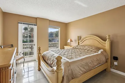 951 De Soto Road Boca Raton FL 33432