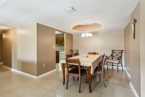 951 De Soto Road Boca Raton FL 33432