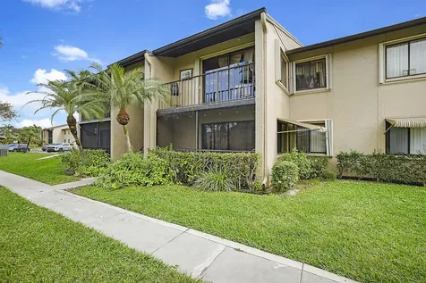 533 Shady Pine Way Greenacres FL 33415