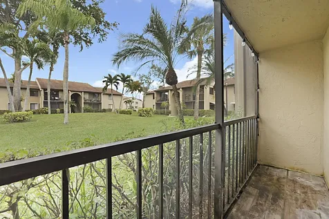 533 Shady Pine Way Greenacres FL 33415