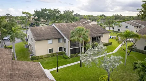 533 Shady Pine Way Greenacres FL 33415