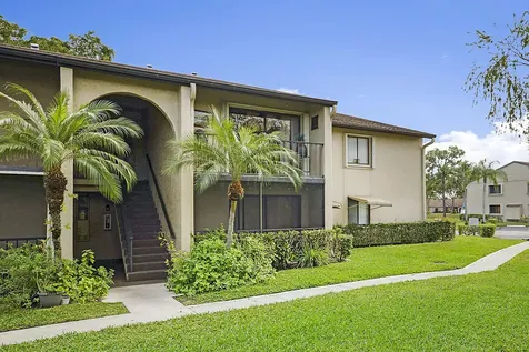 533 Shady Pine Way Greenacres FL 33415