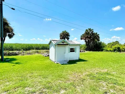 2657 River Road Moore Haven FL 33471