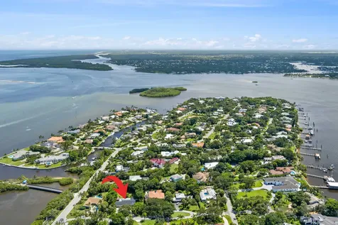 3 Mandalay Road Sewalls Point FL 34996