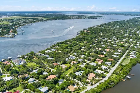 3 Mandalay Road Sewalls Point FL 34996