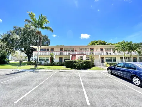 3 Ventnor Drive Deerfield Beach FL 33442