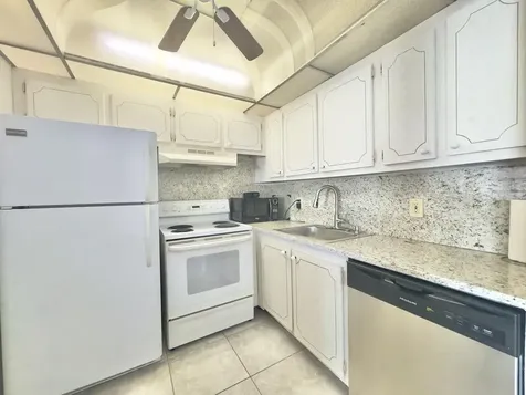 3 Ventnor Drive Deerfield Beach FL 33442