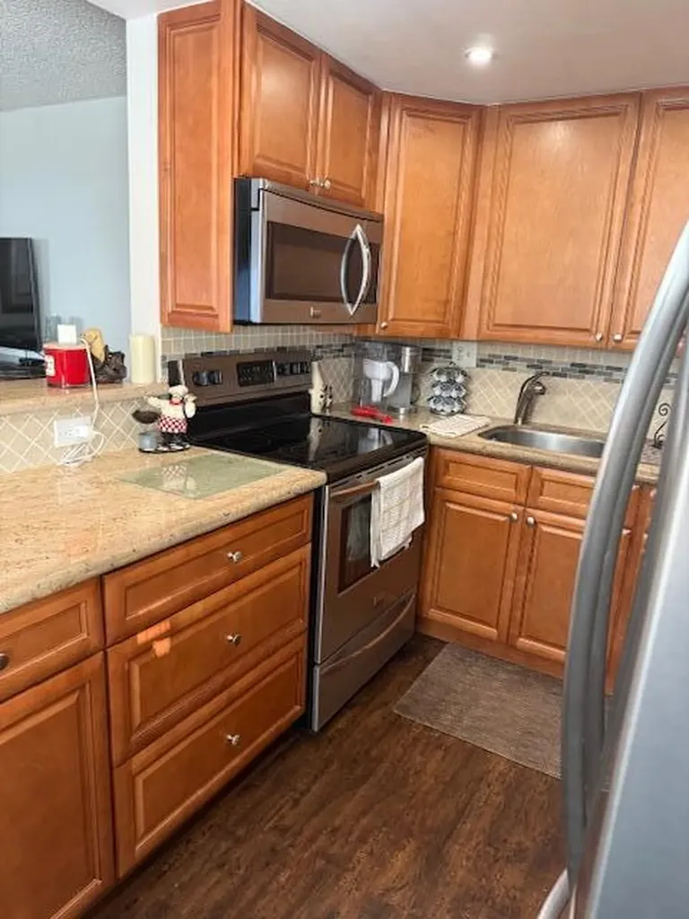 291 Flanders G Delray Beach FL 33484