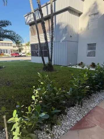 291 Flanders G Delray Beach FL 33484