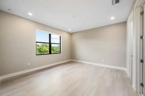 8575 Ganton Drive Boca Raton FL 33434