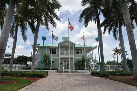 122 Andrews Avenue Delray Beach FL 33483