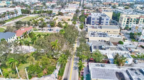 122 Andrews Avenue Delray Beach FL 33483