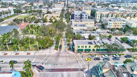 122 Andrews Avenue Delray Beach FL 33483
