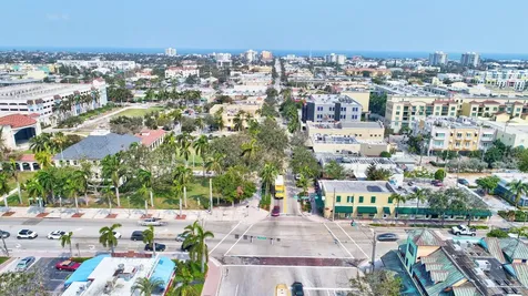 122 Andrews Avenue Delray Beach FL 33483