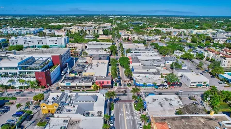 122 Andrews Avenue Delray Beach FL 33483