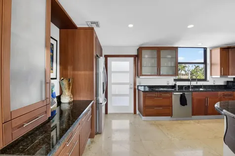 122 Andrews Avenue Delray Beach FL 33483