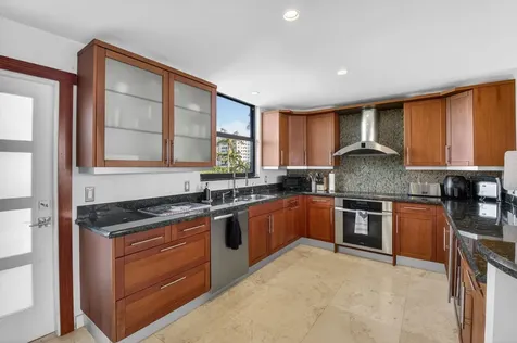 122 Andrews Avenue Delray Beach FL 33483
