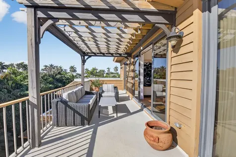 122 Andrews Avenue Delray Beach FL 33483