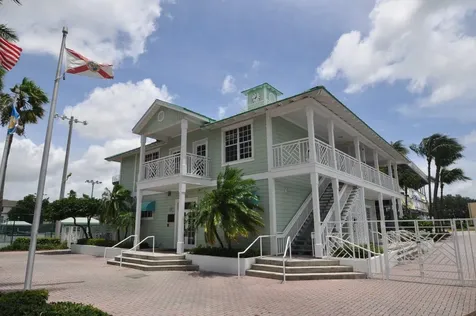 122 Andrews Avenue Delray Beach FL 33483